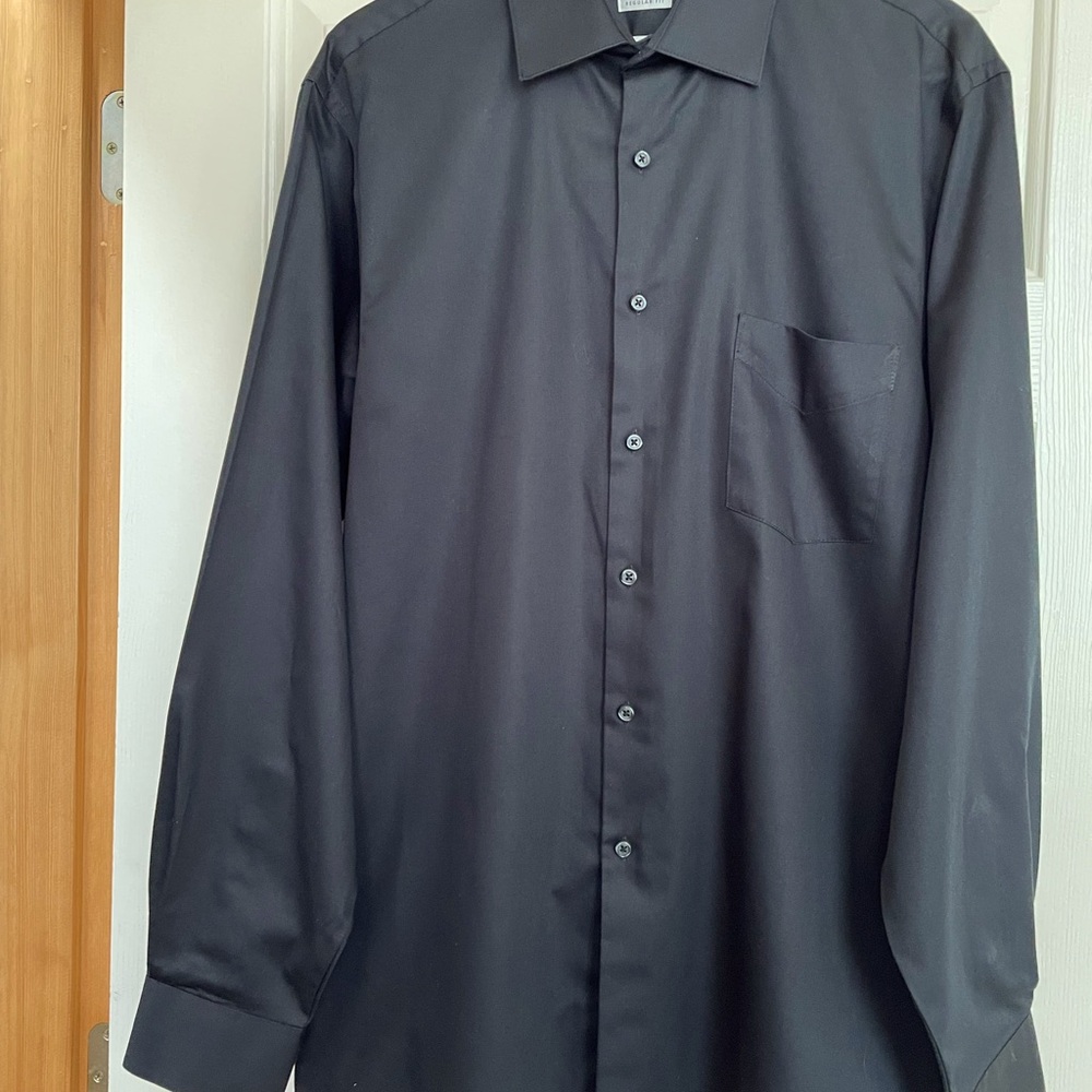 Van Heusen regular fit dress shirt. Sz 16 34/35. Lux Satin. Black.